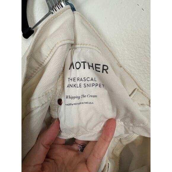 Mother The Rascal Ankle Snippet in Whipping the Cream White Raw Hem Jeans 29 - Picture 7 of 7